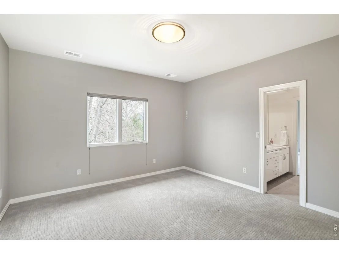 Photo of 2541 Tamarack Ave