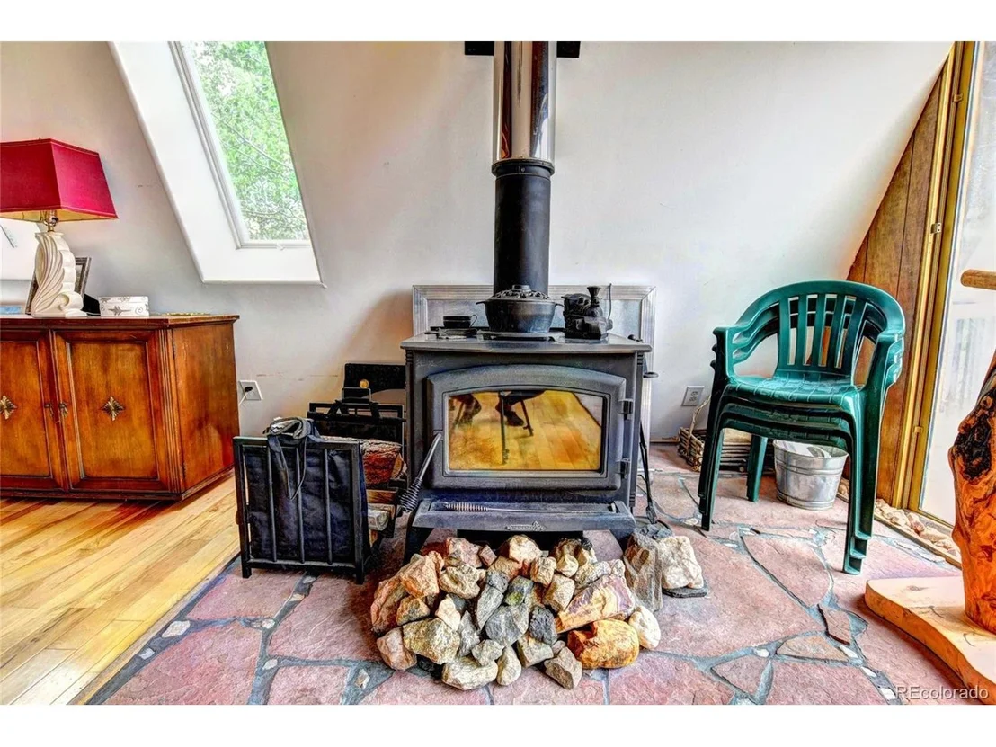 Photo of 567 Haida Rd