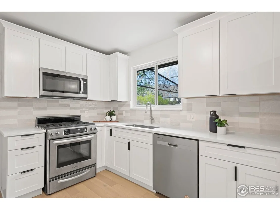 Photo of 3545 Cloverleaf Dr
