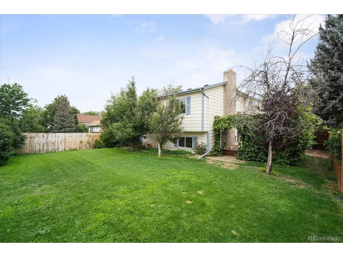 Photo of 16238 E Exposition Dr
