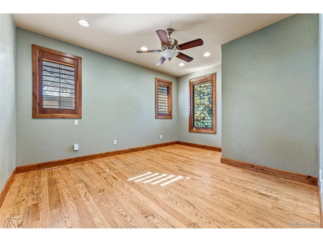 Photo of 2392 Saddleback Dr