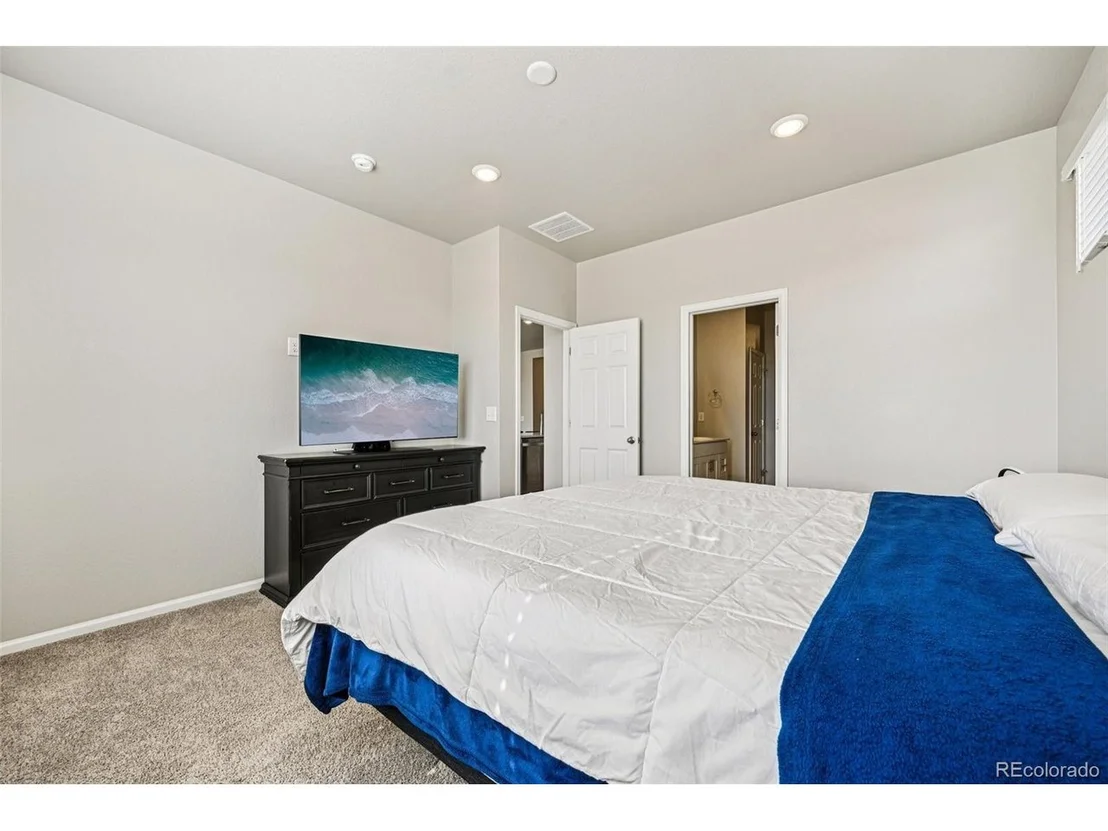 Photo of 6002 Hourglass Dr