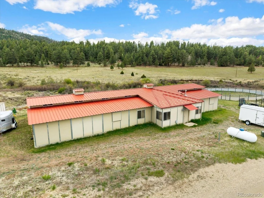 Photo of 40 Bear Ridge Rd
