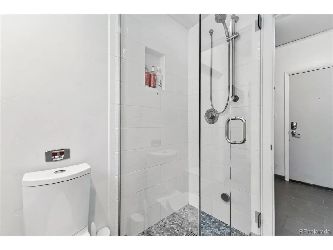 Photo of 218 Deer Path Rd