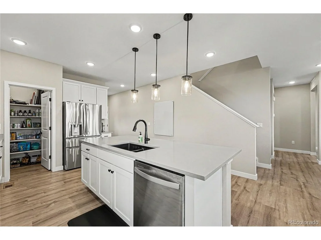 Photo of 4953 Thistle Dr