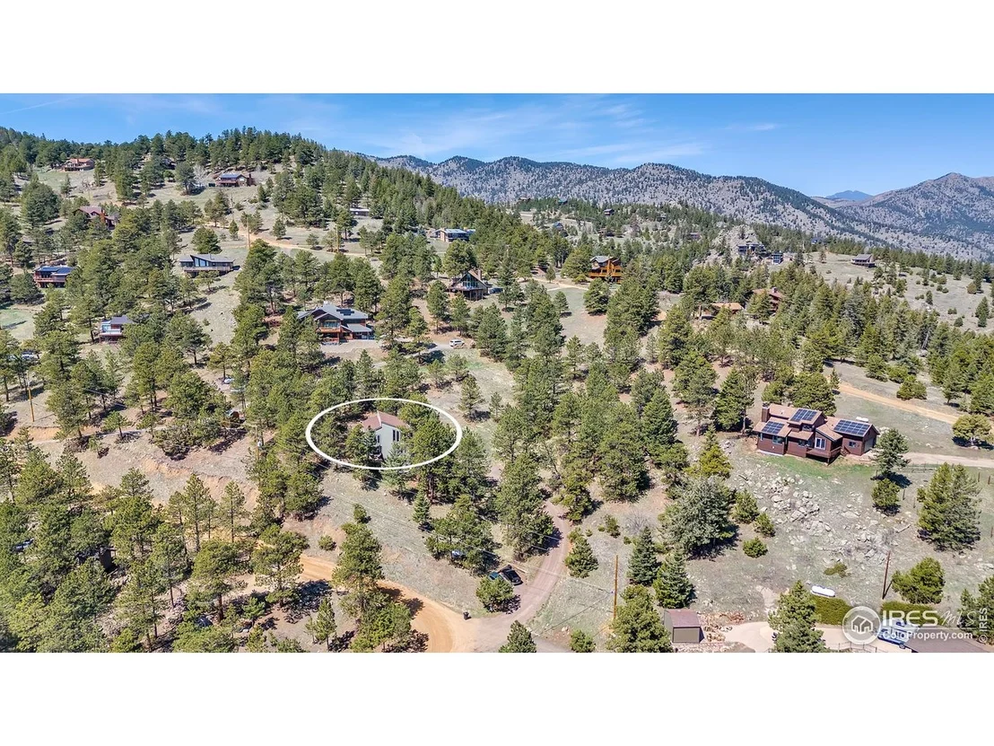 Photo of 287 Brook Cir