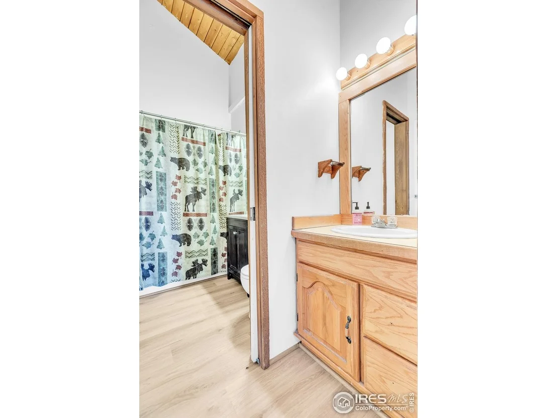 Photo of 287 Brook Cir