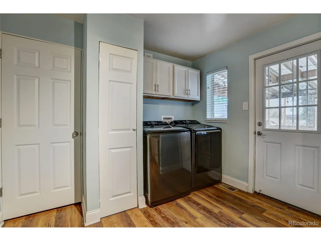 Photo of 2221 W Custer Pl