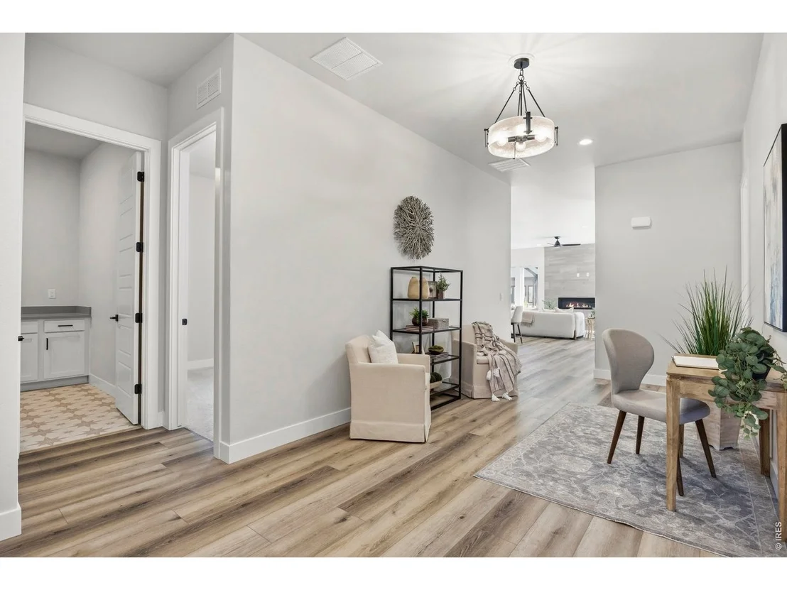 Photo of 1727 Barefoot Dr