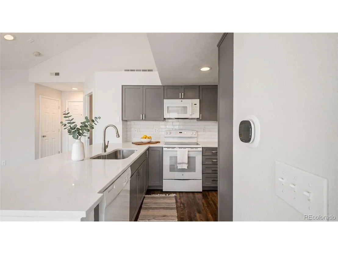 Photo of Unit D at 4883 White Rock Cir