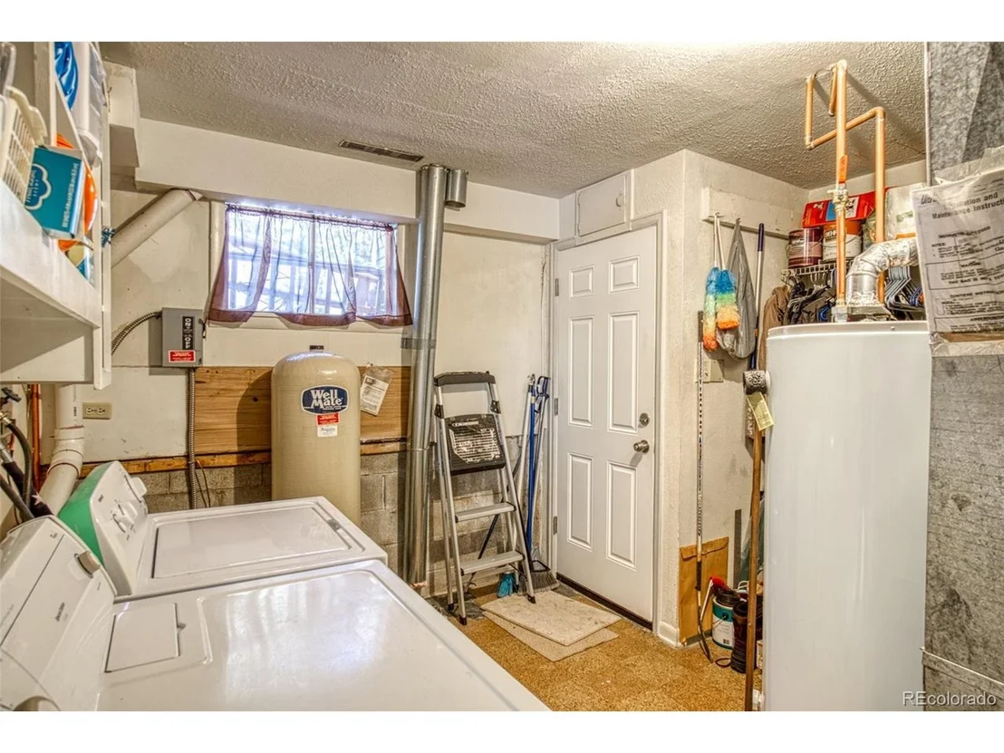 Photo of 25681 Mosier Cir