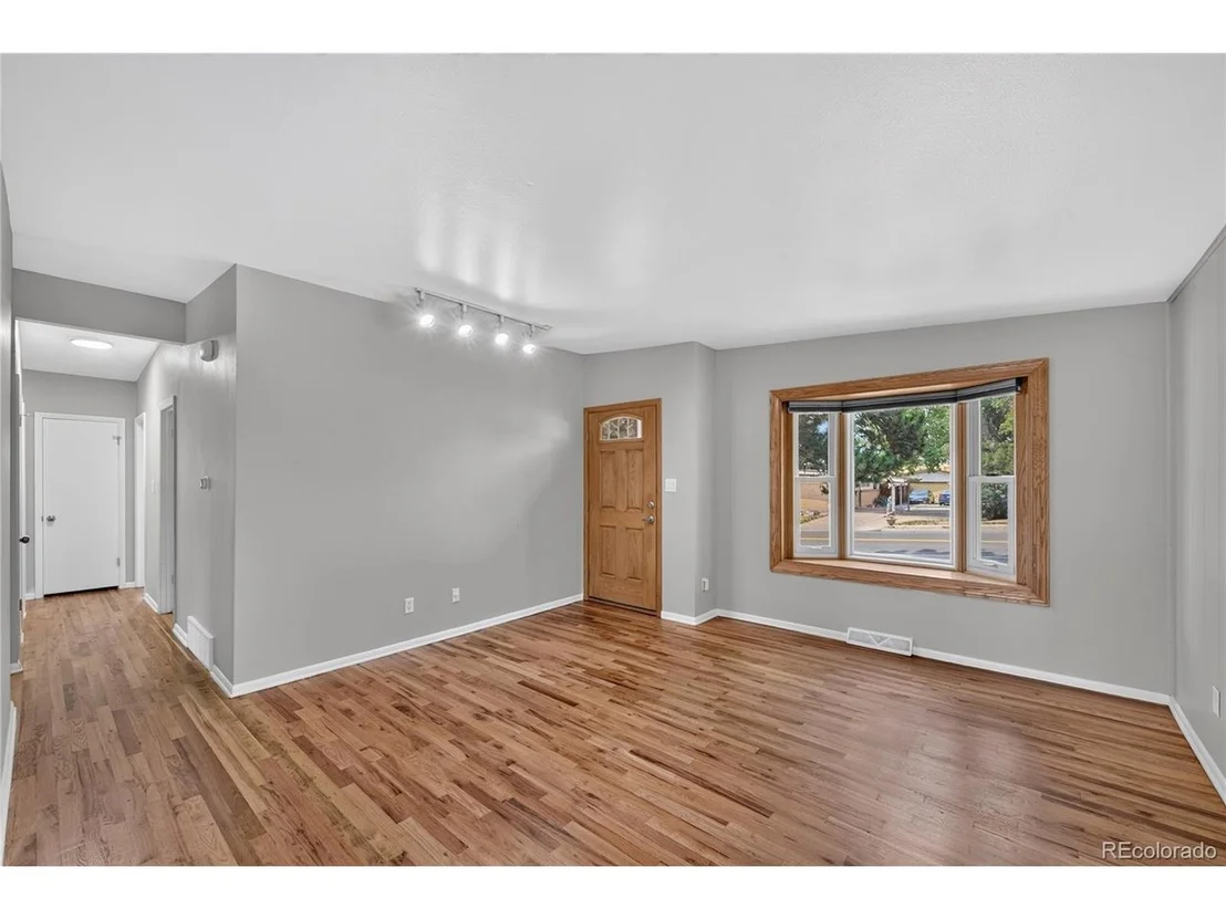 Photo of 4126 E Easter Ave