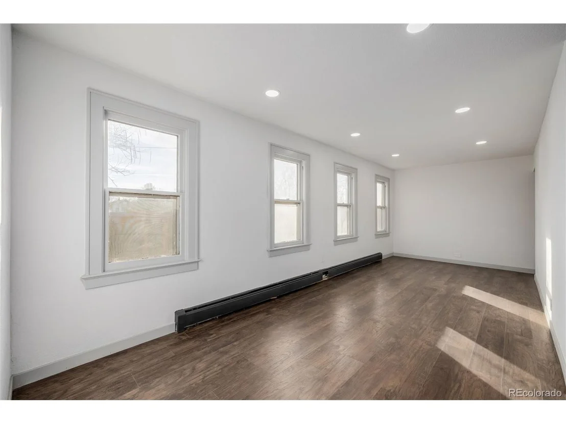 Photo of 115 Johnson St