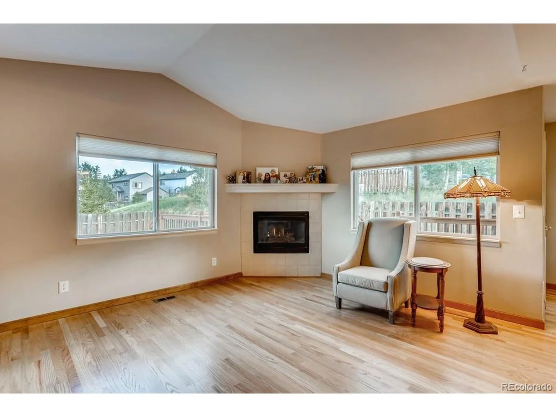Photo of 275 Meadow Wood Cir