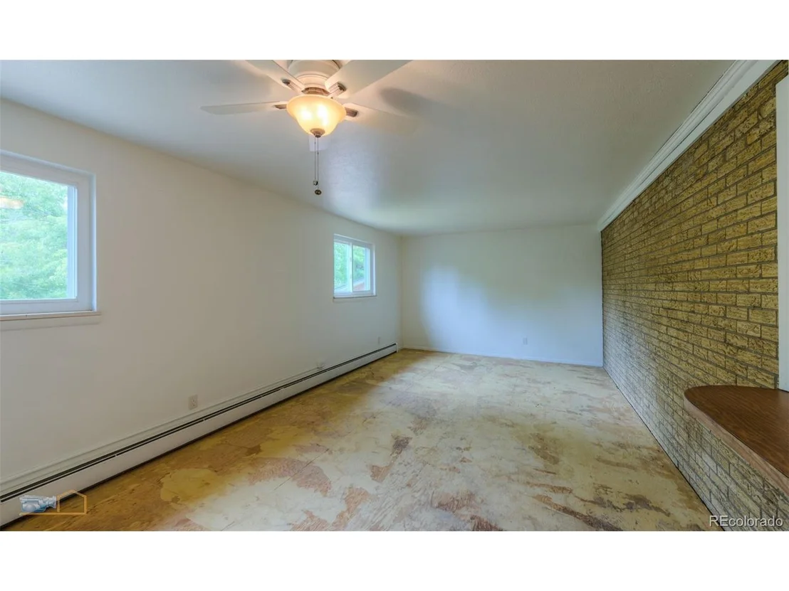 Photo of 935 Morgan Dr