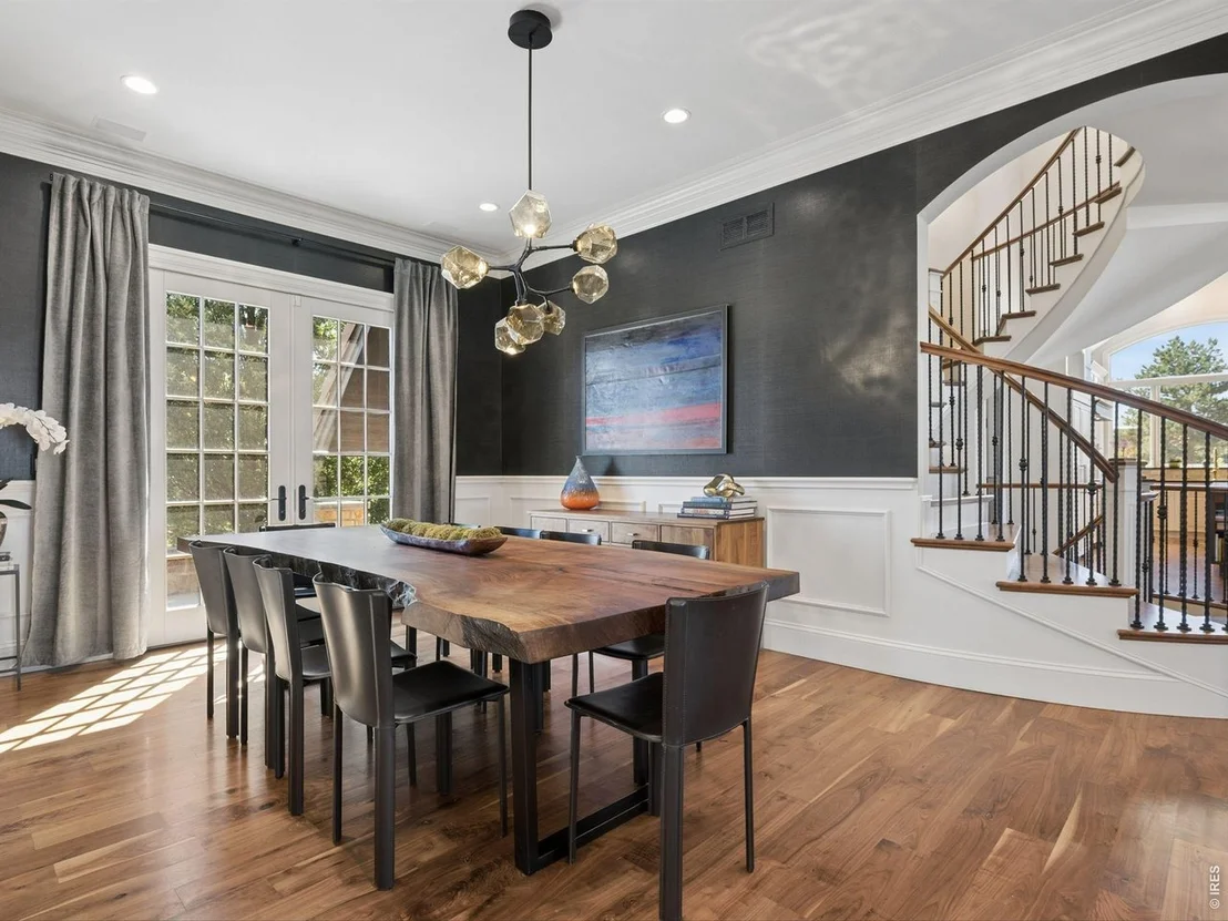 Photo of 15478 Mountain View Cir