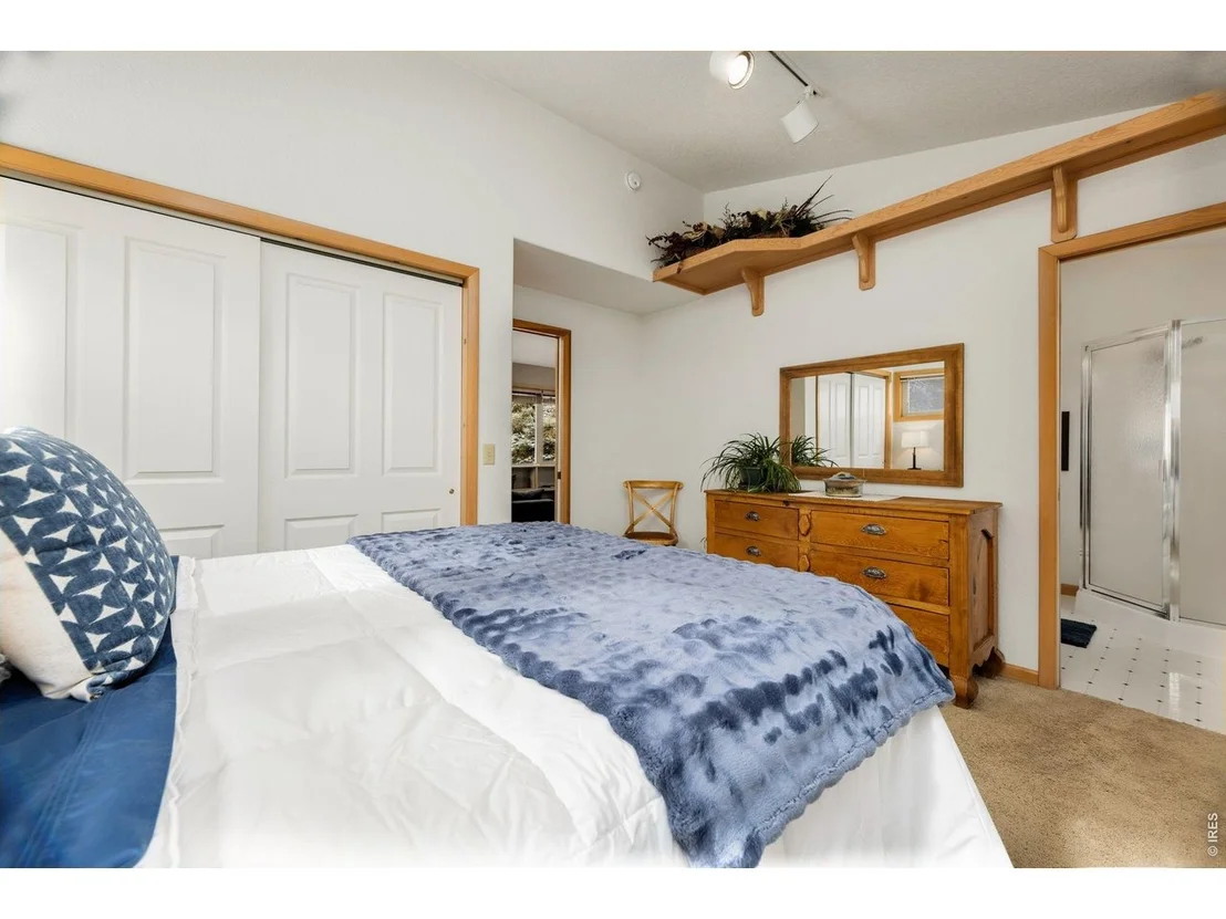 Photo of 2340 Eagle Cliff Rd