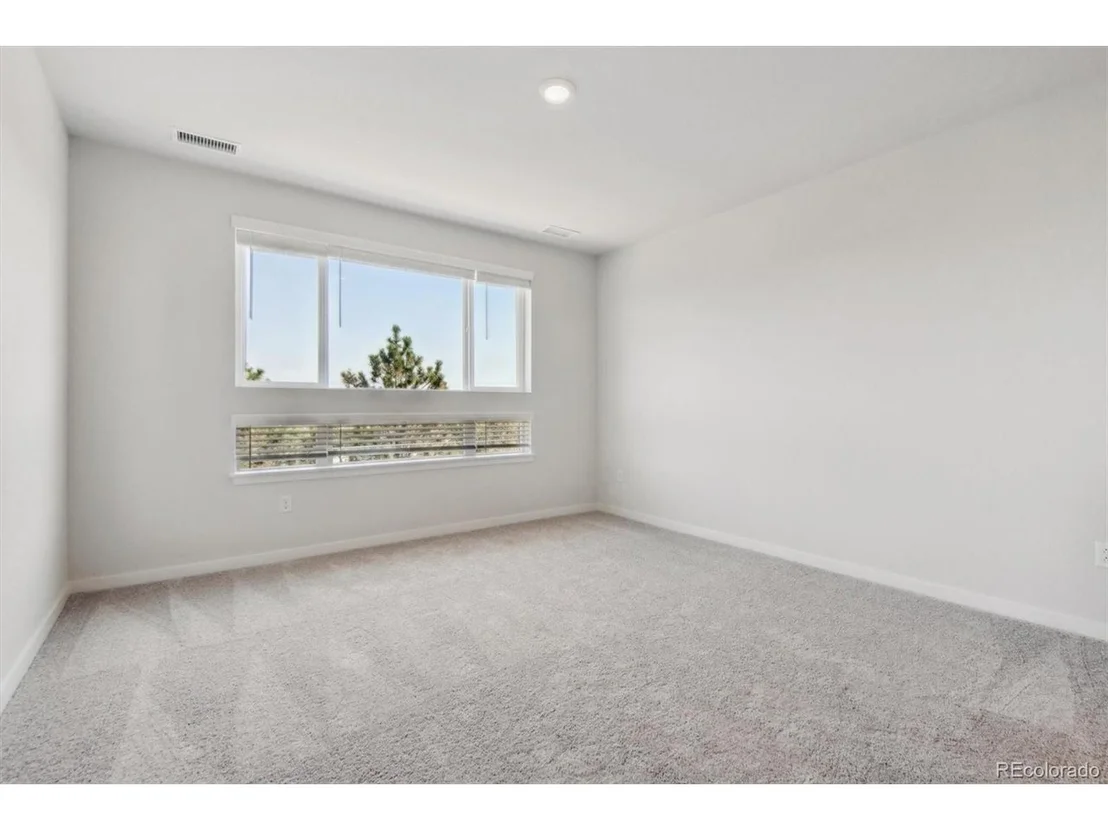 Photo of Unit 1408 at 487 Interlocken Blvd