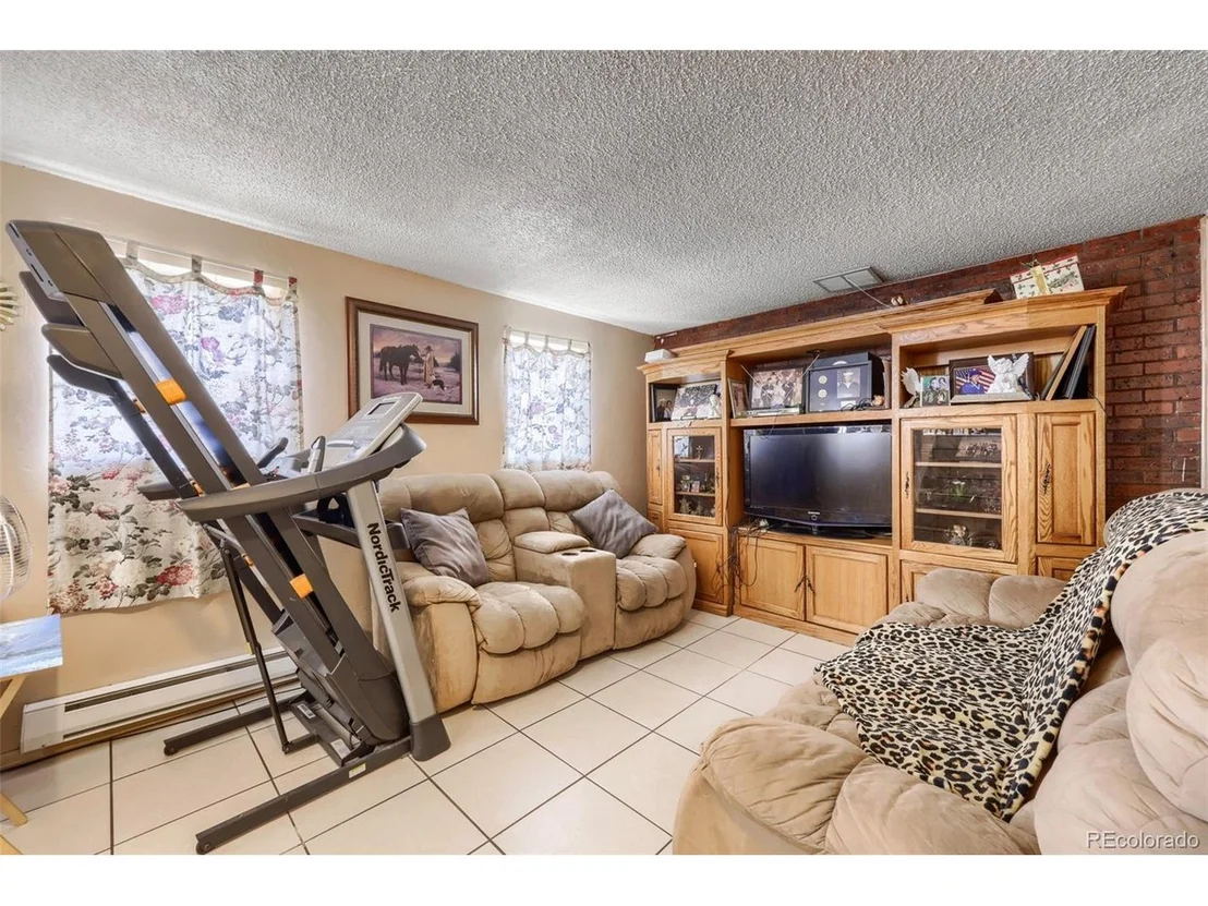 Photo of 10929 Birch Dr