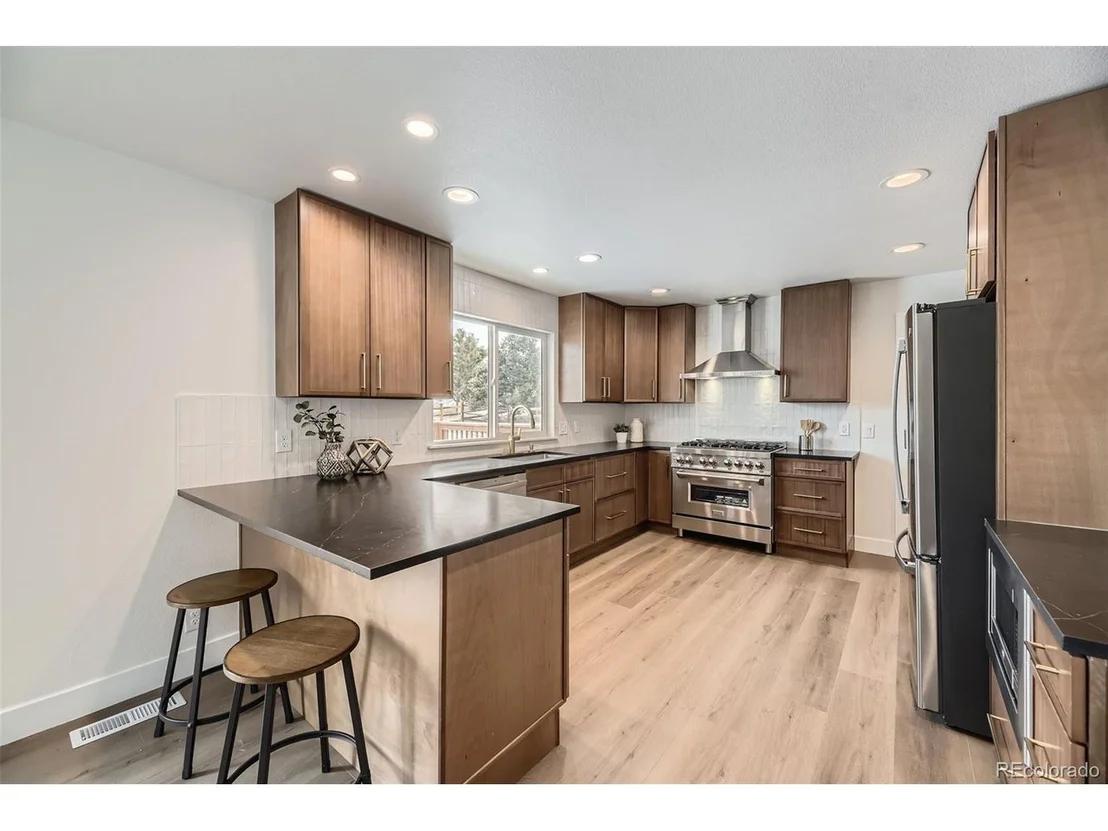 Photo of 7250 N Hyperion Way