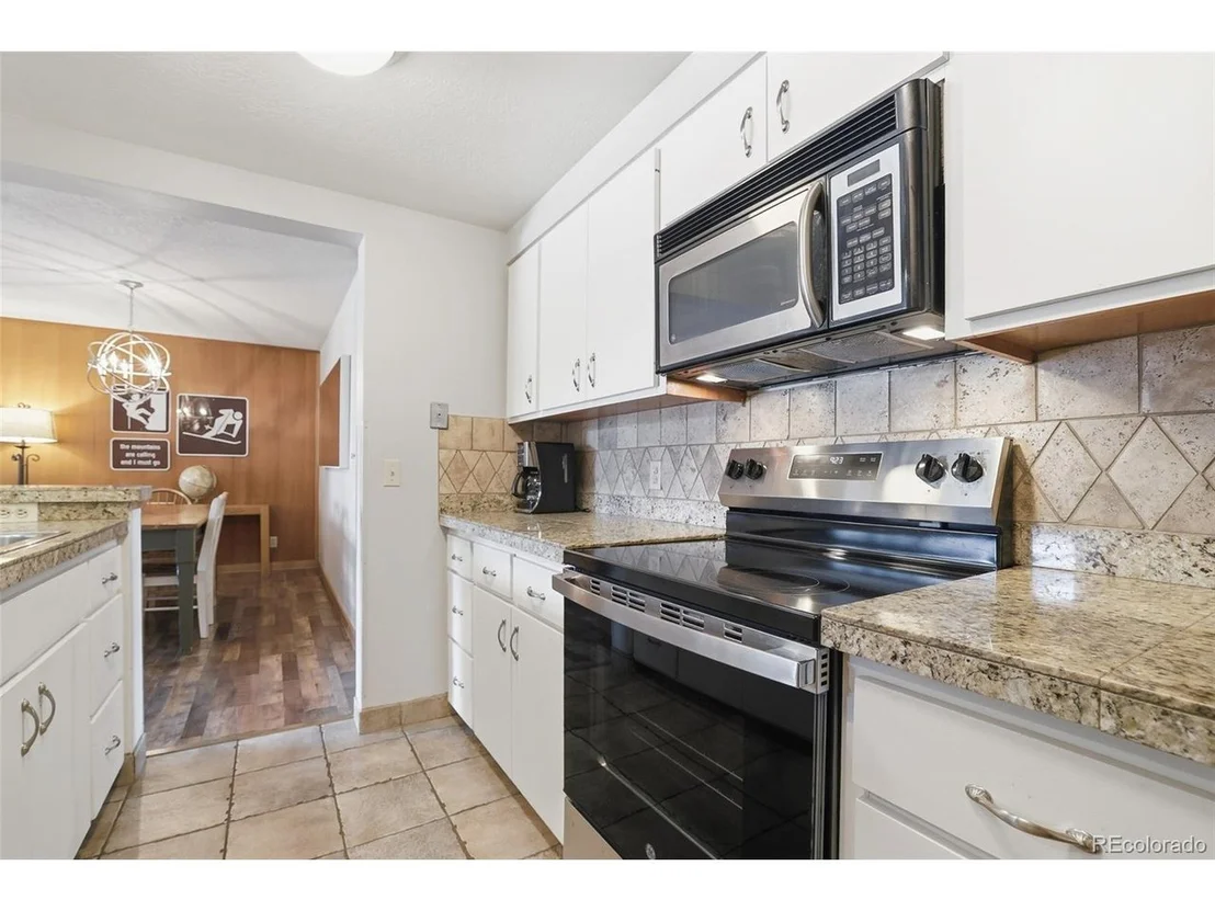 Photo of Unit 2015 at 21700 US Highway 6