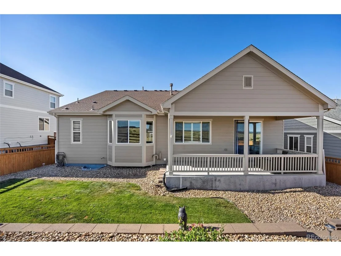Photo of 7658 Oasis Dr