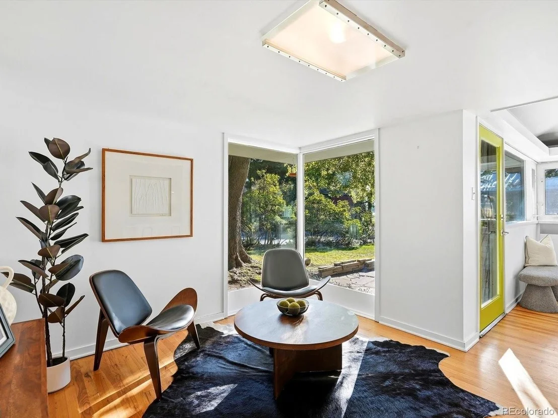 Photo of 2465 Stuart Ct