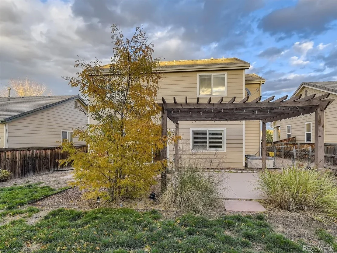 Photo of 10011 Mackay Dr