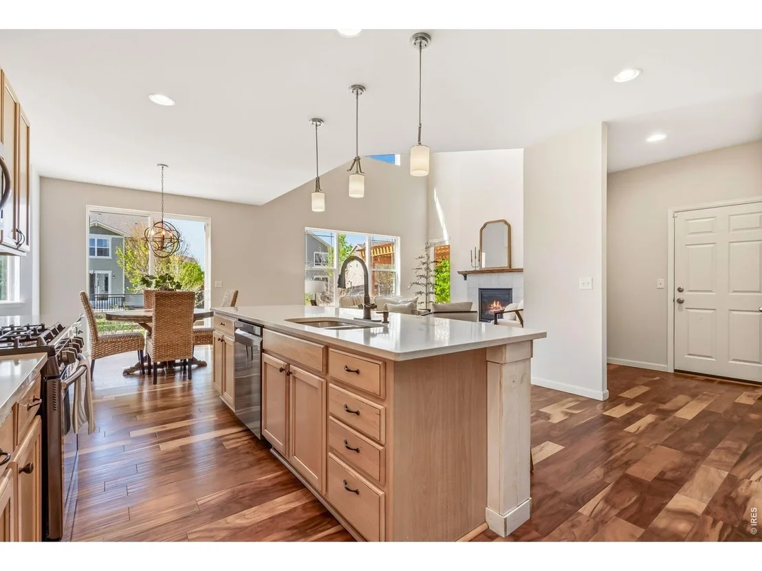 Photo of 6759 Rainier Rd