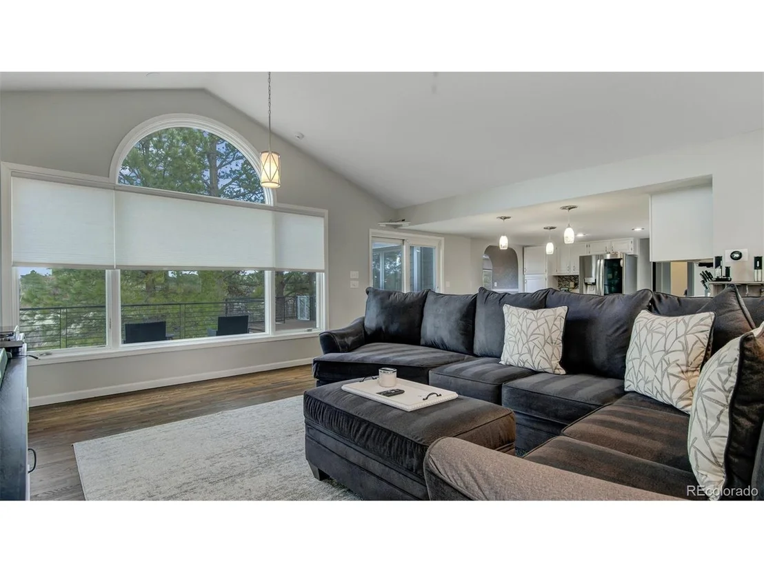 Photo of 1494 Deerpath Rd