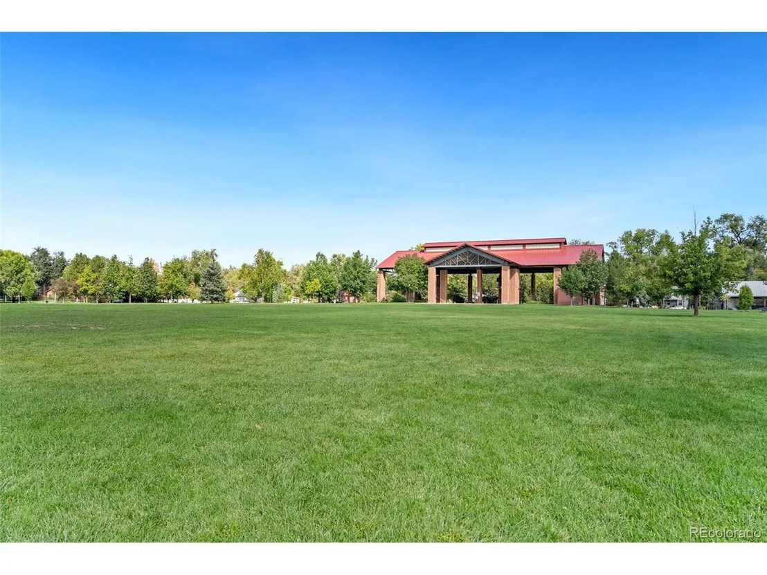 Photo of 879 Glenarbor Cir
