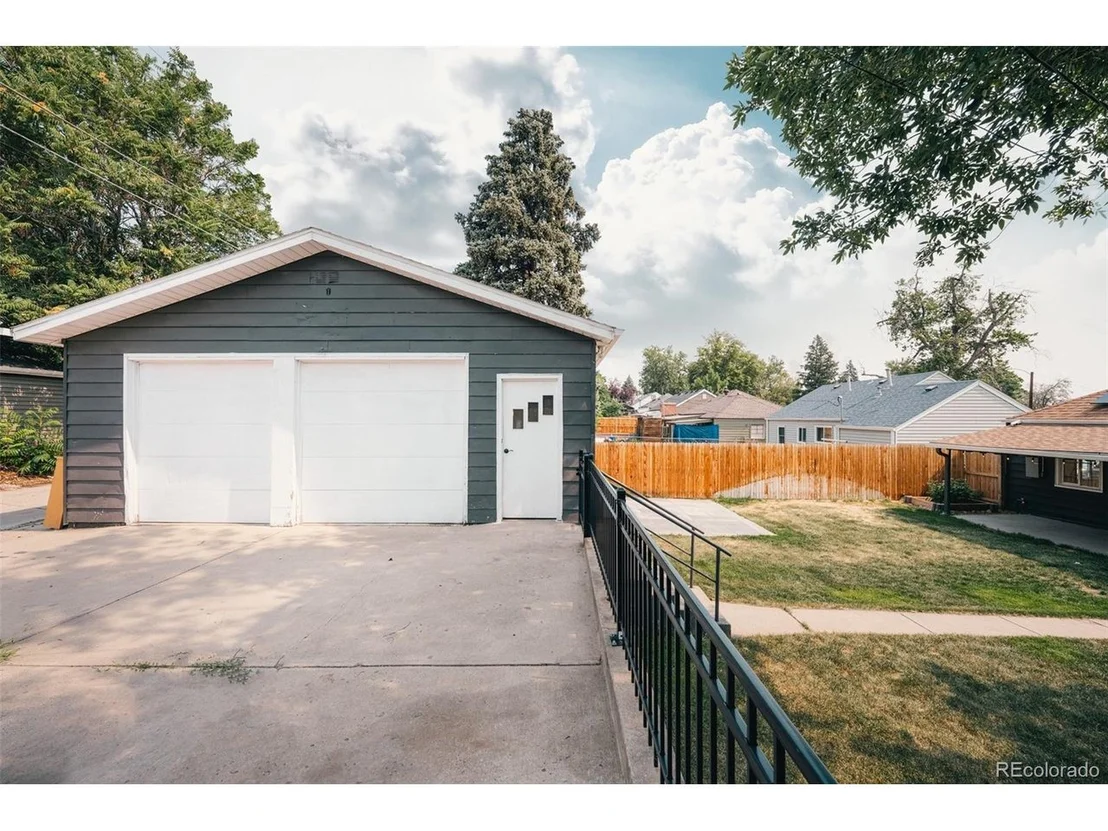 Photo of 4825 Bryant St