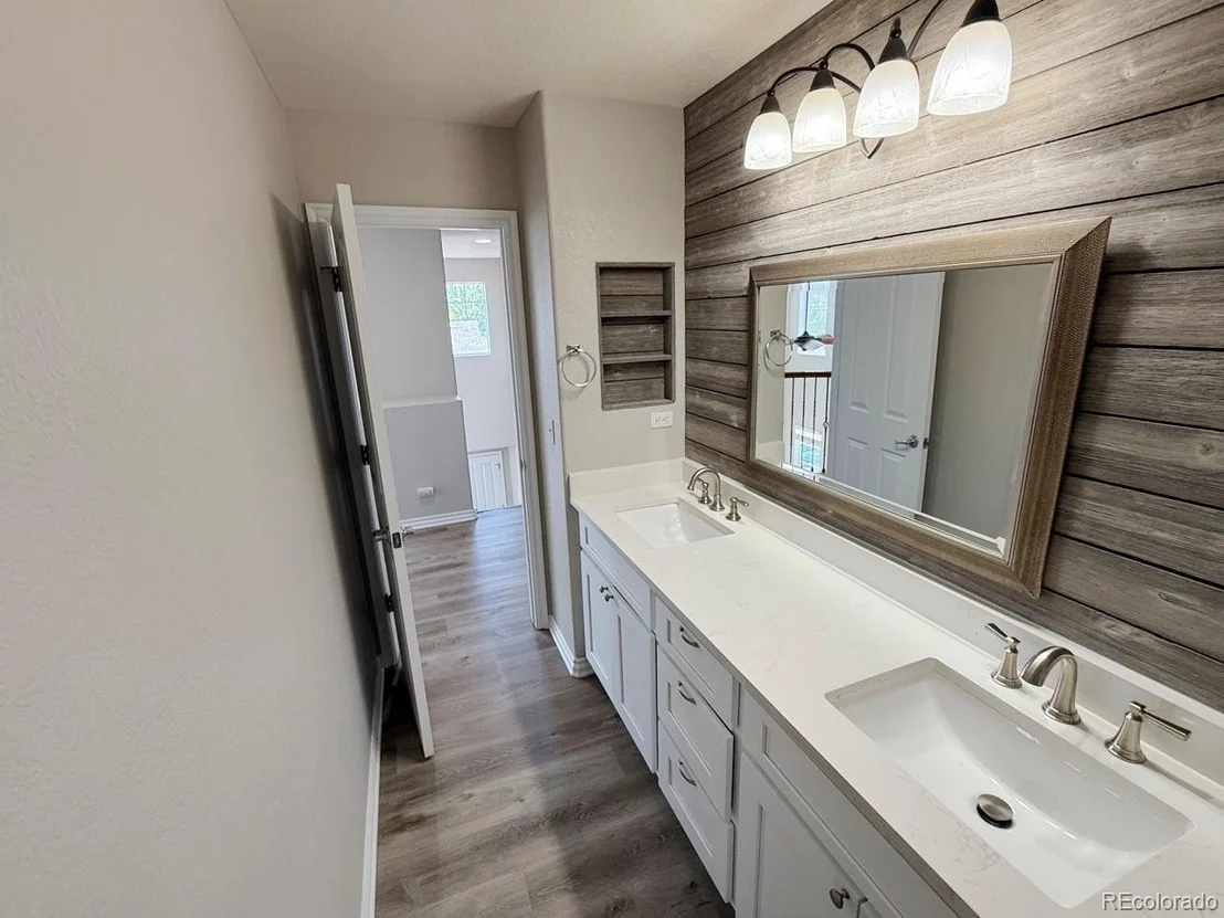 Photo of 5400 Cloverbrook Cir