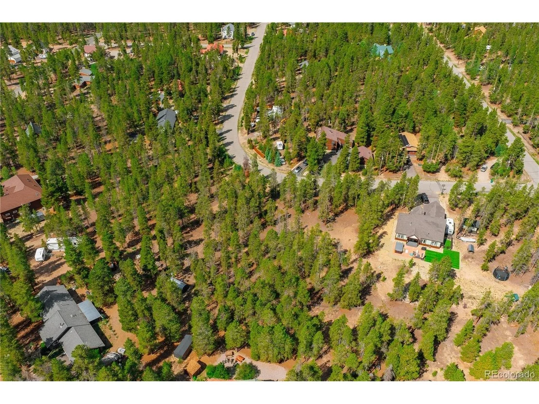 Photo of 589 Augusta Dr