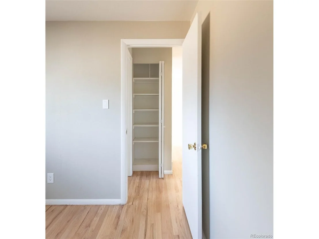 Photo of 7115 S Birch Way