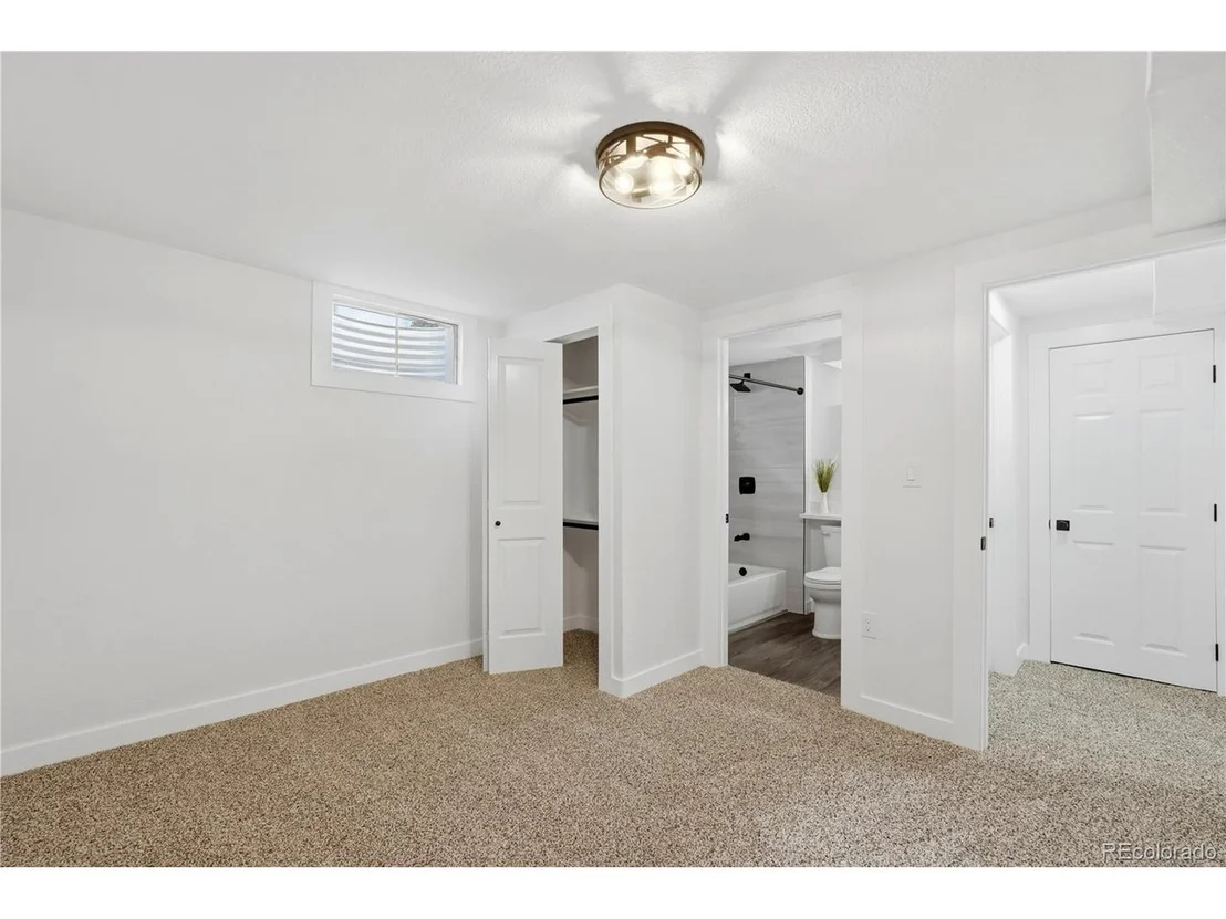 Photo of 5590 Clear Creek Dr