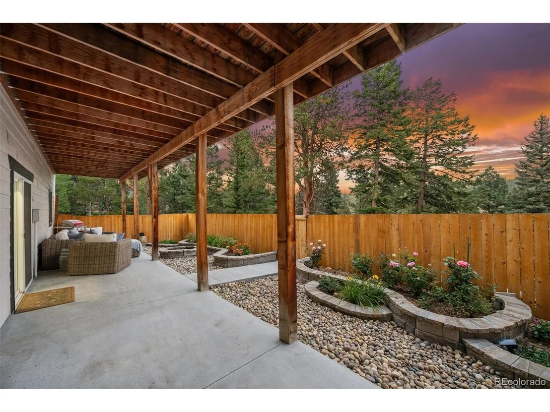 Photo of 24978 Red Cloud Dr