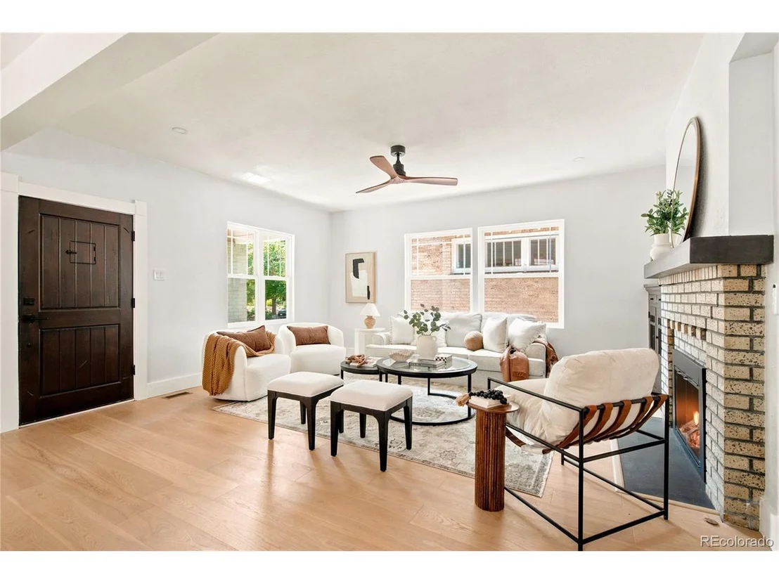 Photo of 625 Cook St