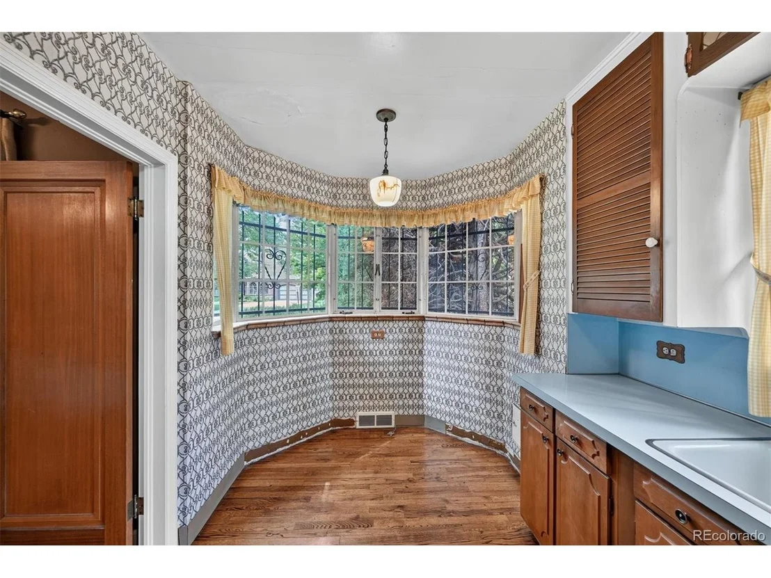 Photo of 360 Jasmine St