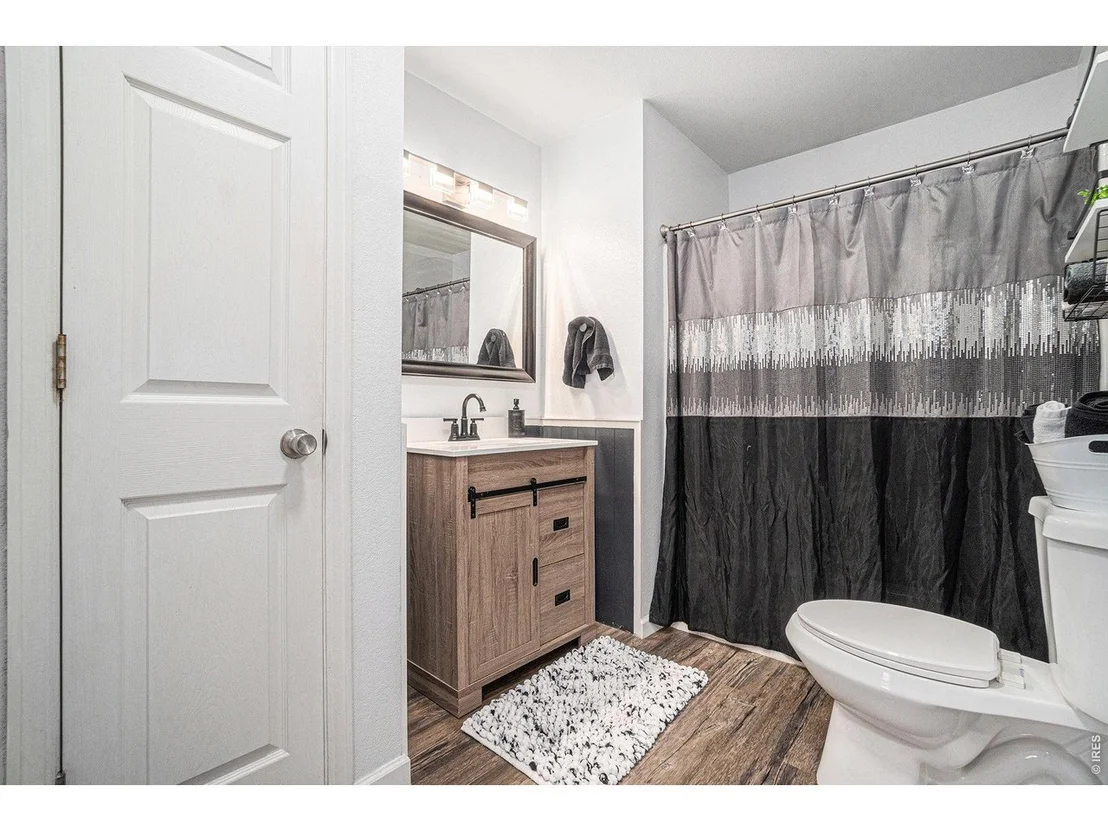 Photo of 2601 Alpine Ave