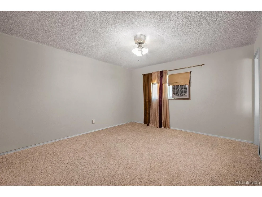 Photo of 6785 Blue Jay Dr