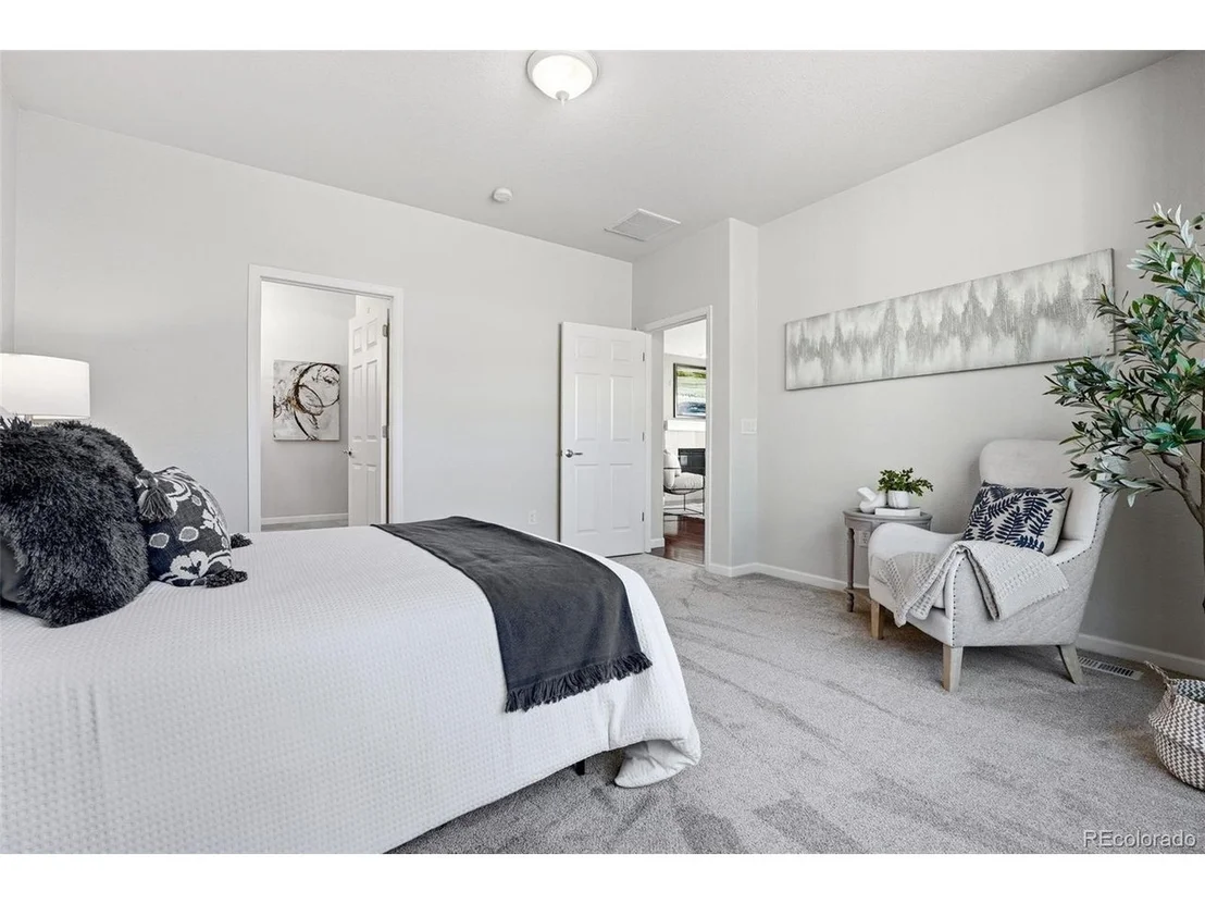 Photo of 5619 Gore Range Way