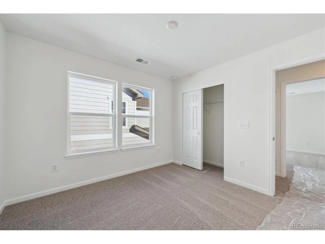Photo of 660 Split Rock Dr