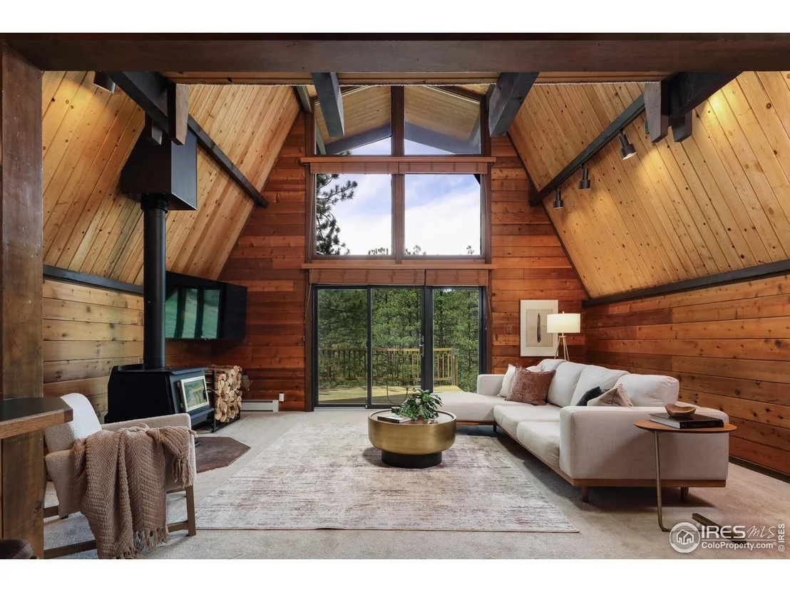 Photo of 604 Bow Mountain Rd
