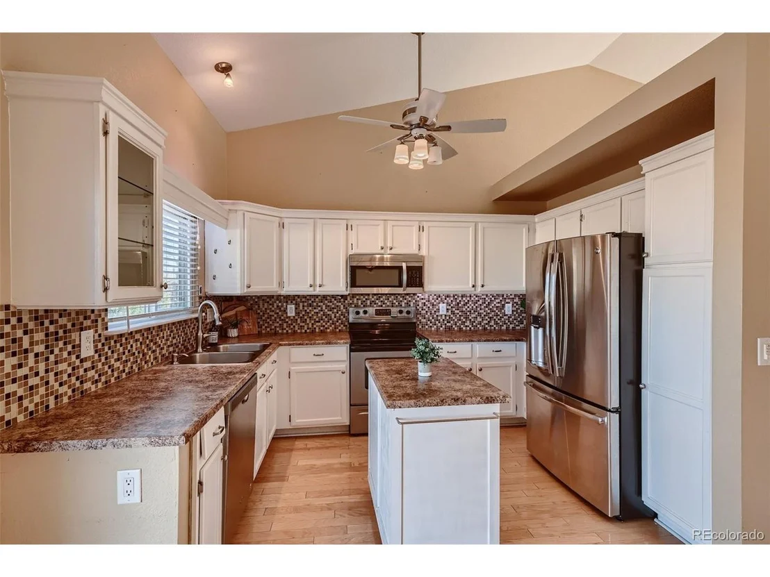 Photo of 4117 W 62nd Pl