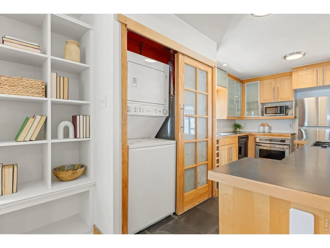 Photo of 2328 Walnut St