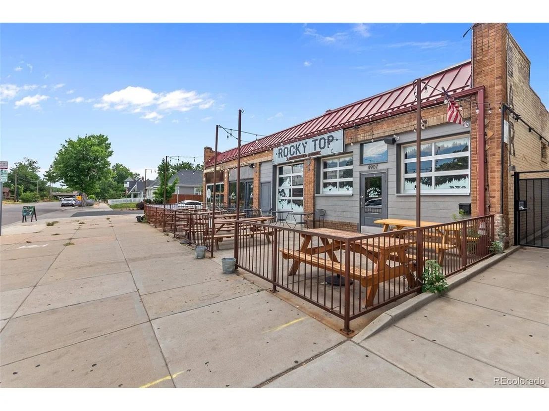Photo of 4875 Lowell Blvd