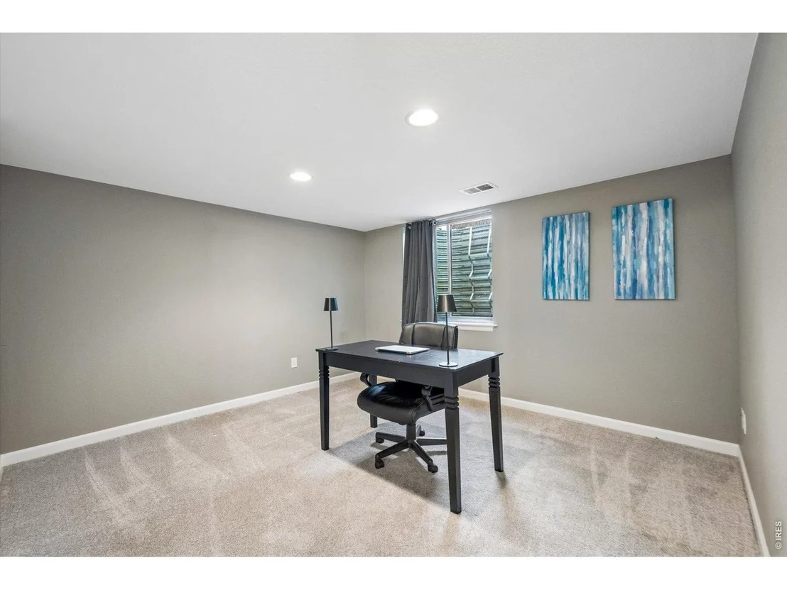 Photo of 562 Spruce Cir