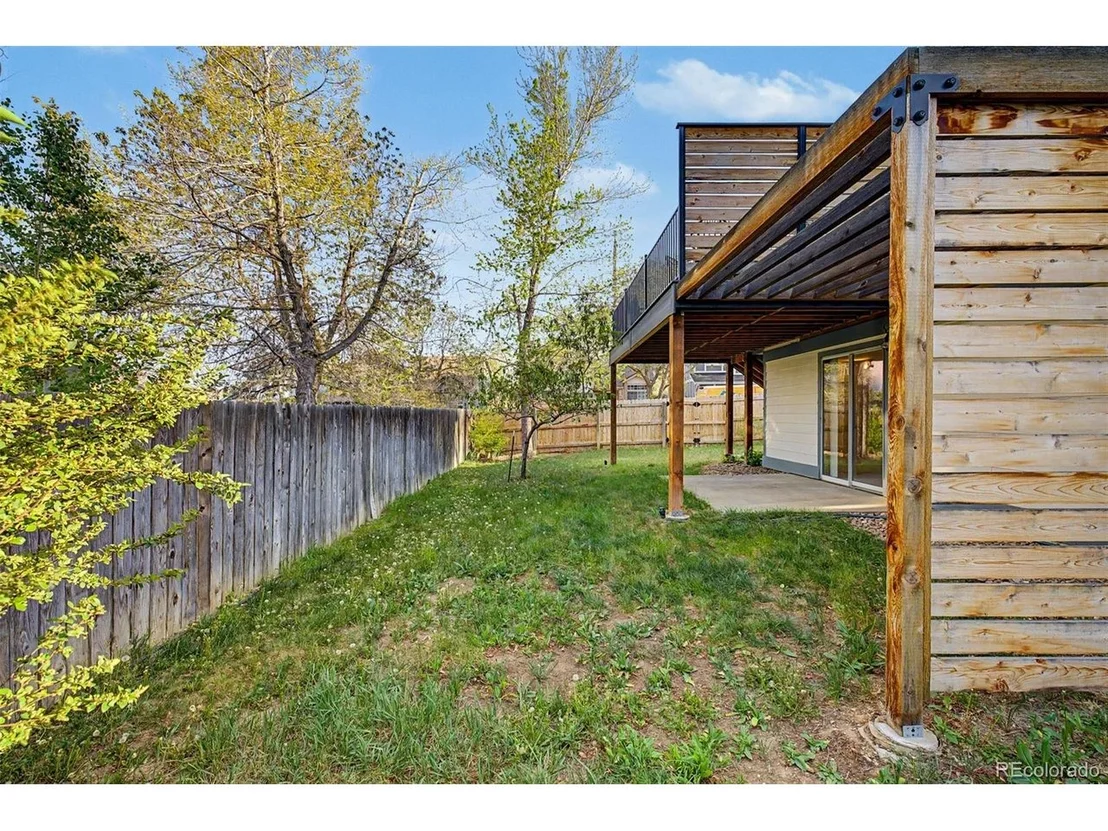 Photo of 7516 Dawn Dr