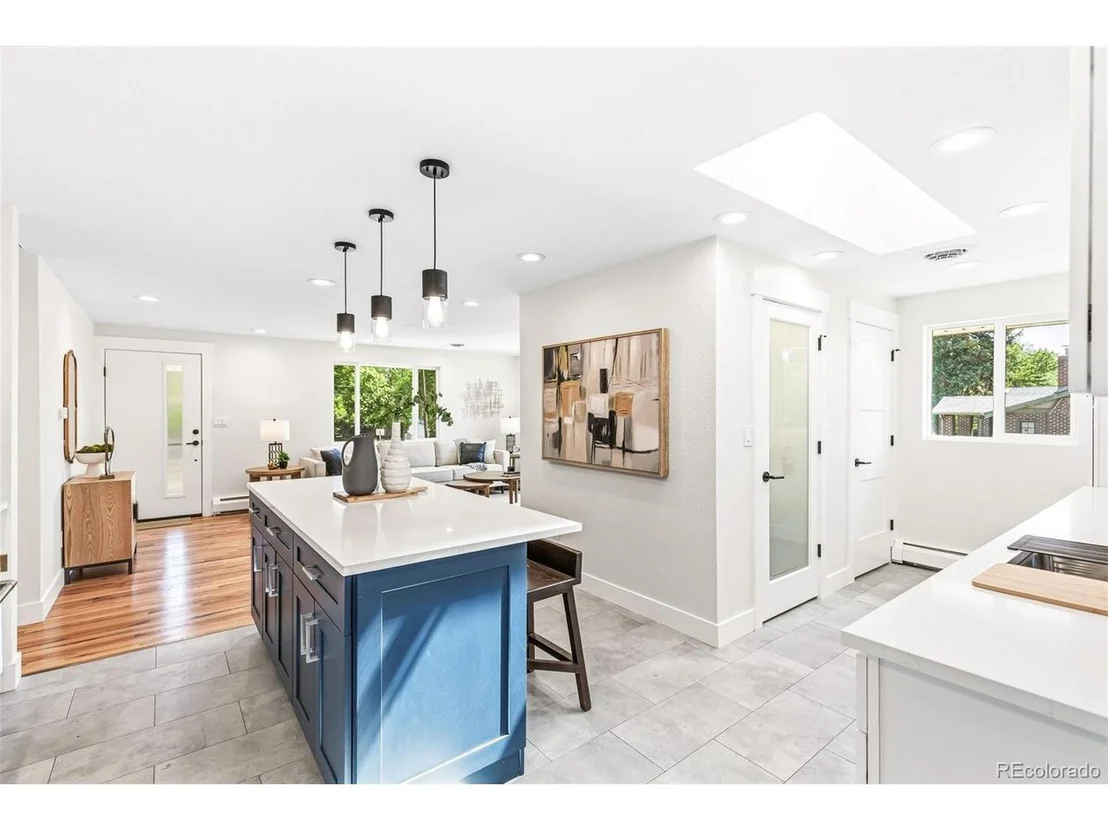 Photo of 3100 W Denver Pl